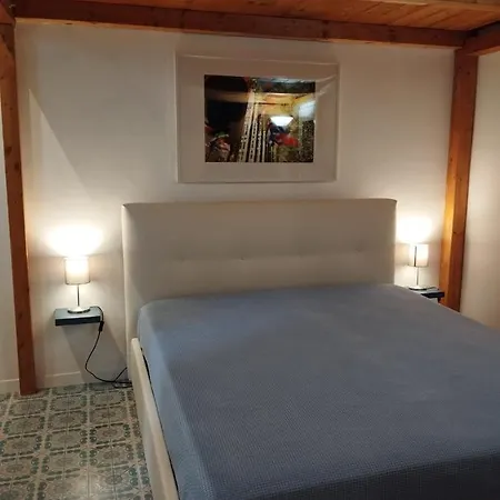 Lägenhet Casa Merisi Al Centro Storico Di *