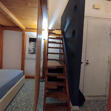Casa Merisi Al Centro Storico Di Lägenhet *